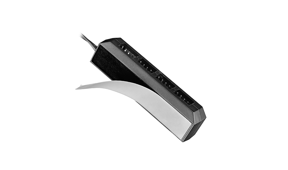 Deepcool FH-04 vista angular con soporte